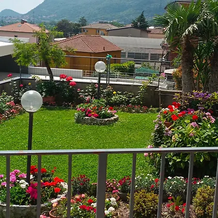 Le Rose Sul アパート Pescate